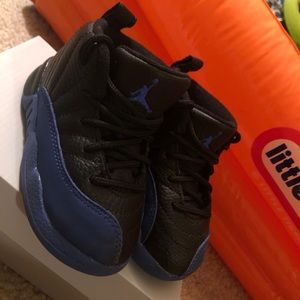 Black & blue Jordan 7c